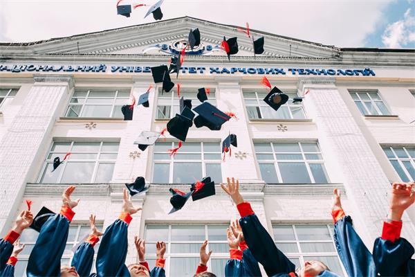 怎么快速提升自己的学历 提高学历的方法有哪些